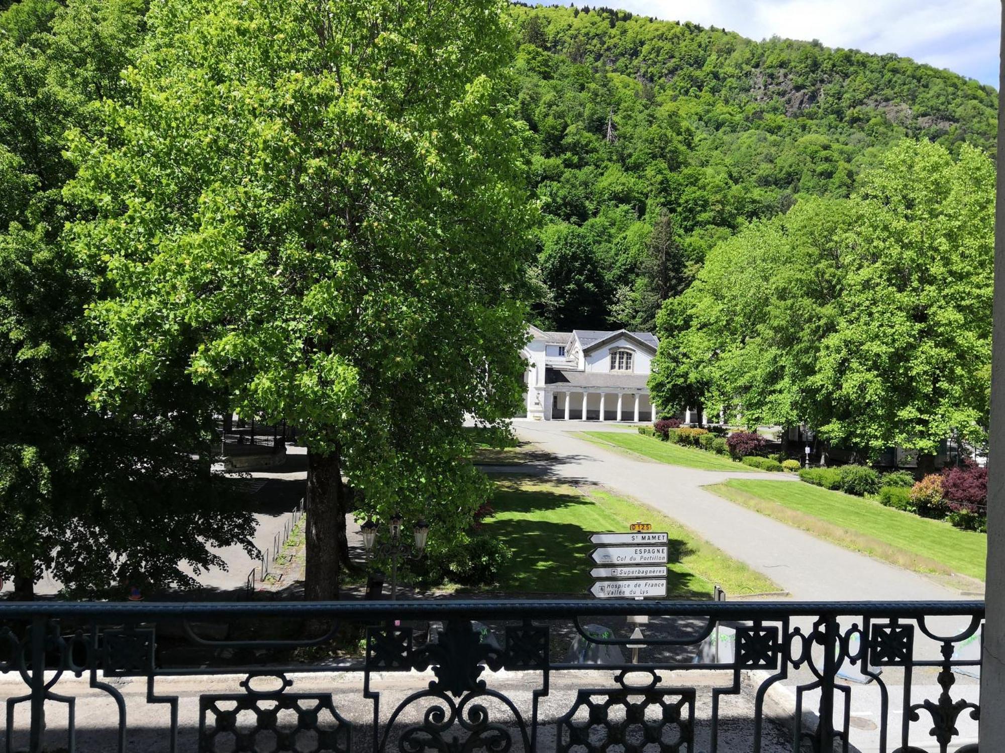 Royal Luchon Aparthotel Bagnères-de-Luchon Kültér fotó