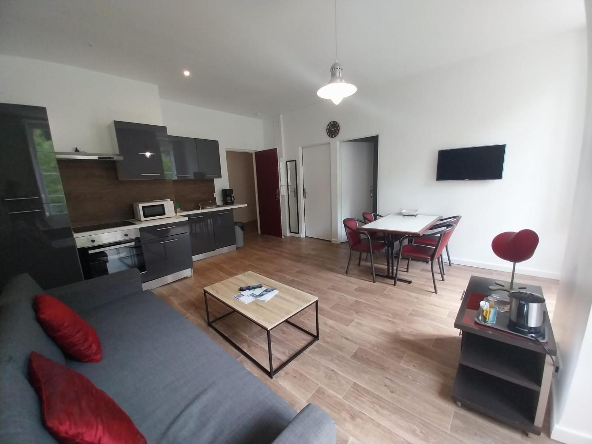 Royal Luchon Aparthotel Bagnères-de-Luchon Kültér fotó